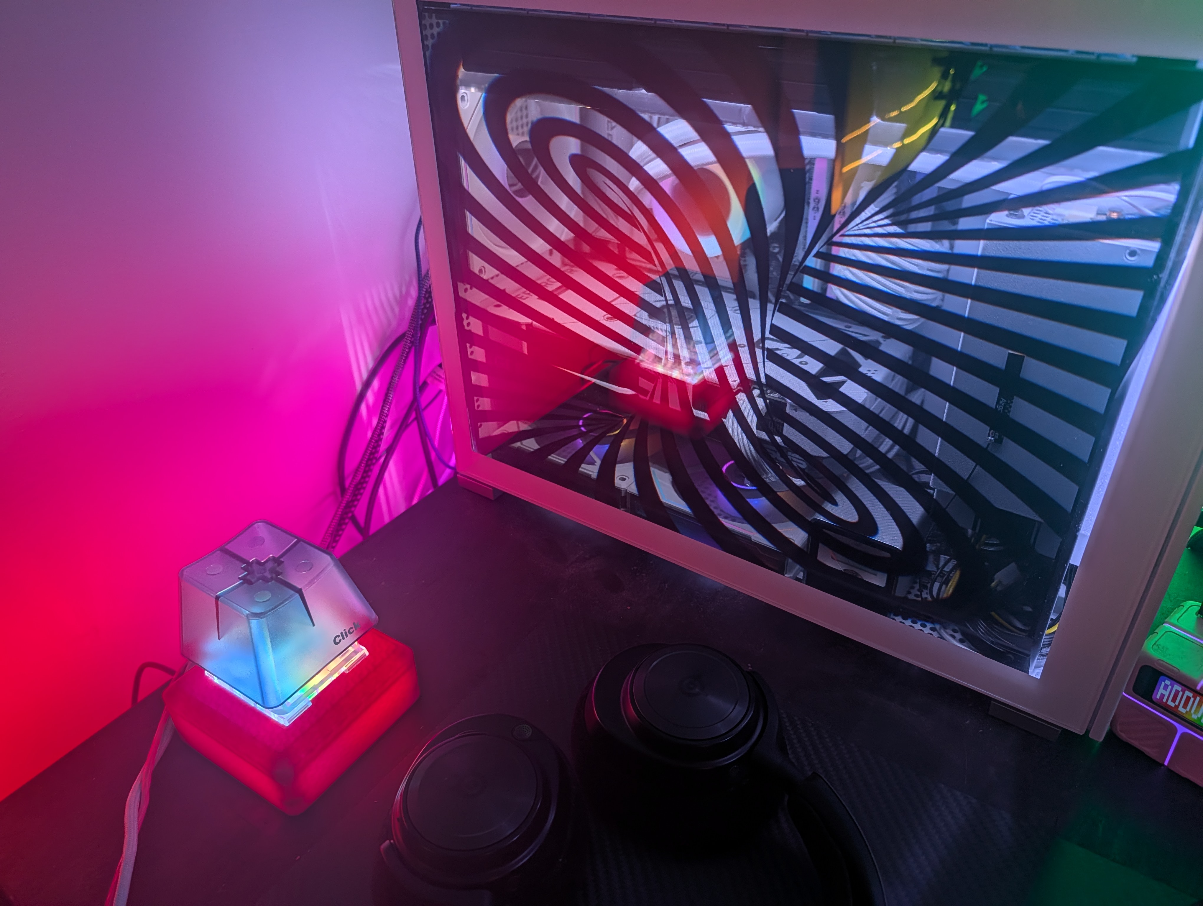 Transparent Case Display thumbnail